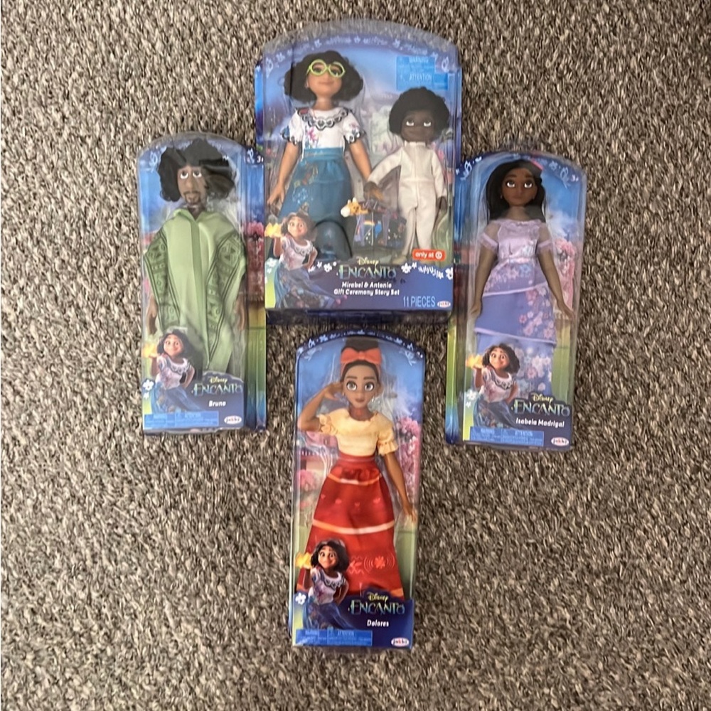 Disney Encanto doll bundle